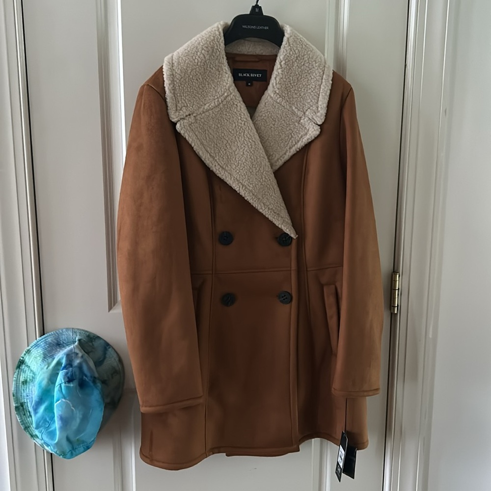 Black Rivet Faux Leather Sherpa coat M NWT